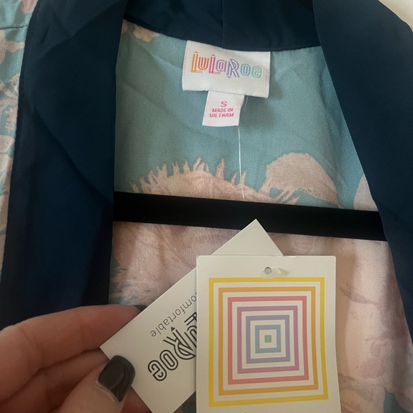 Aurora - Picture 2 of 2